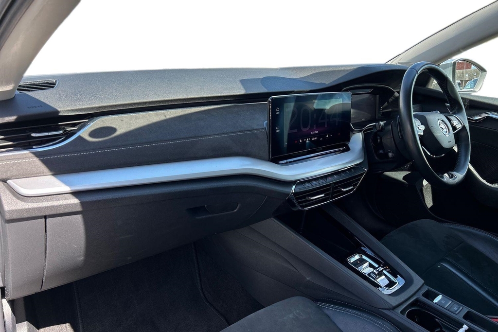 Skoda Octavia 2.0 Tdi 150 Se L Dsg DG23LNJ Silver #2
