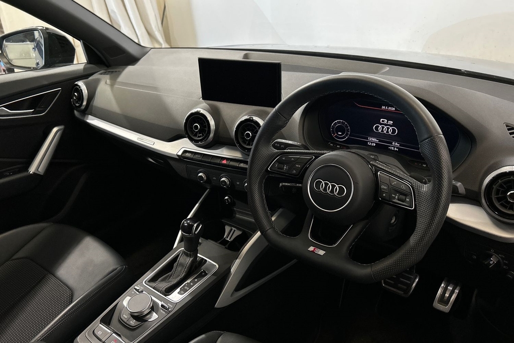Audi Q2 Black Edition 35 Tfsi 150 Ps S Tronic SW73VHA Blue #6