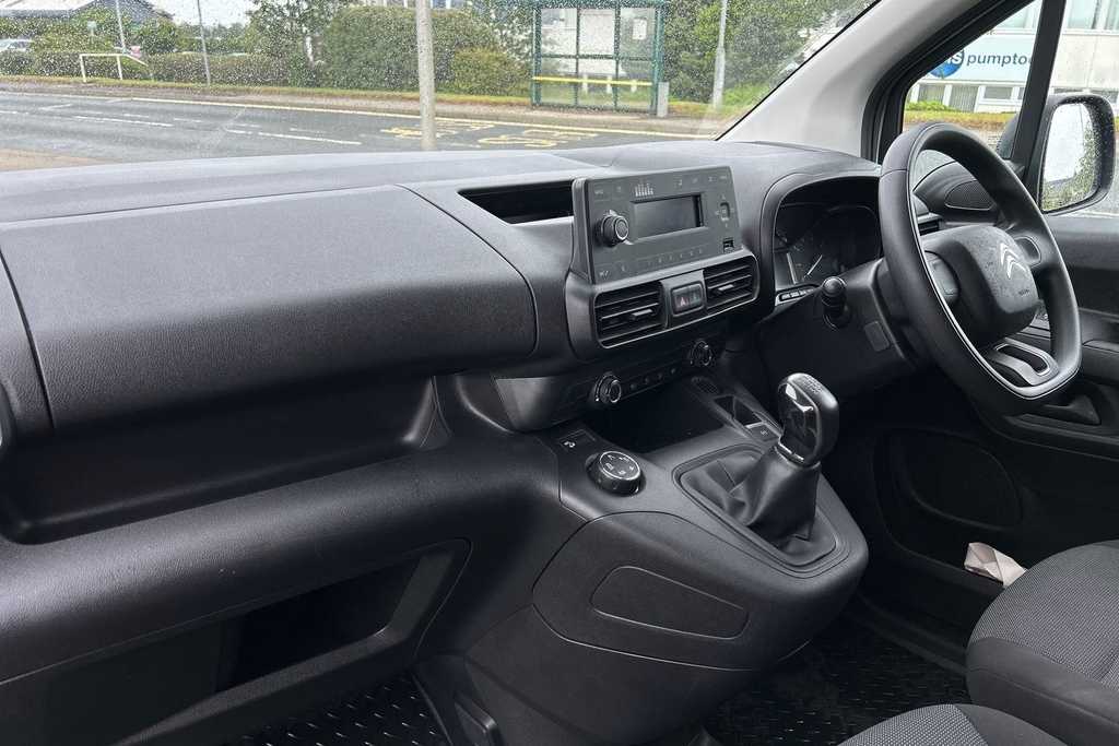 Citroen Berlingo 1.5 Bluehdi 1000Kg Worker 75Ps Start Stop ND70TXJ White #2