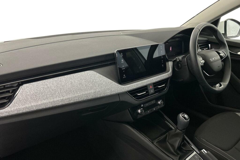 Skoda Scala 1.0 Tsi 116 Se Edition White #3