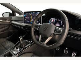 Volkswagen Golf 1.5 Tsi 150 R-line GL25NWO Black #4