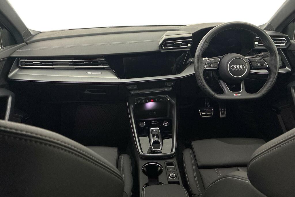 Audi A3 1.5 Tfsi 35 S Line Sportback S Tronic E SW25DMO Blue #5