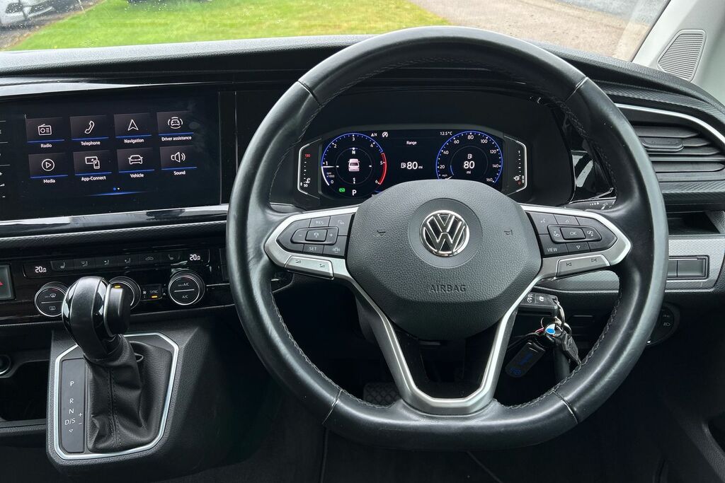 Volkswagen Caravelle Executive Swb 199 Ps 2.0 Tdi Bmt 7Sp Dsg Black #13