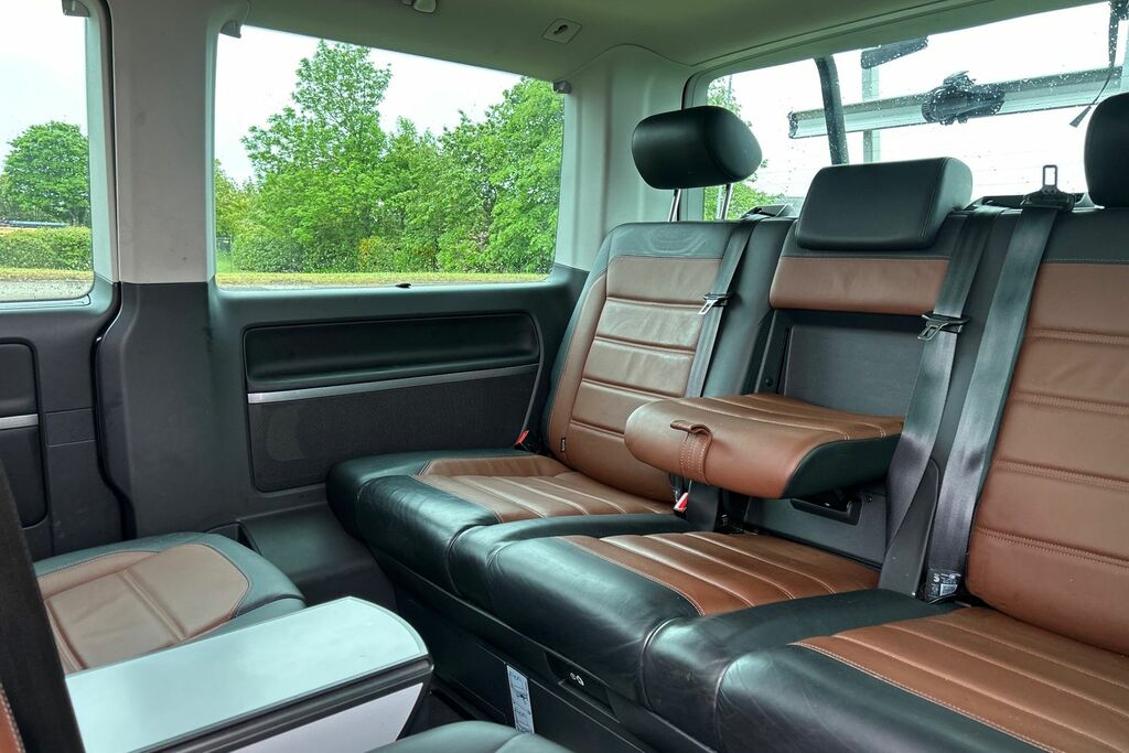 Volkswagen Caravelle Executive Swb 199 Ps 2.0 Tdi Bmt 7Sp Dsg Black #9