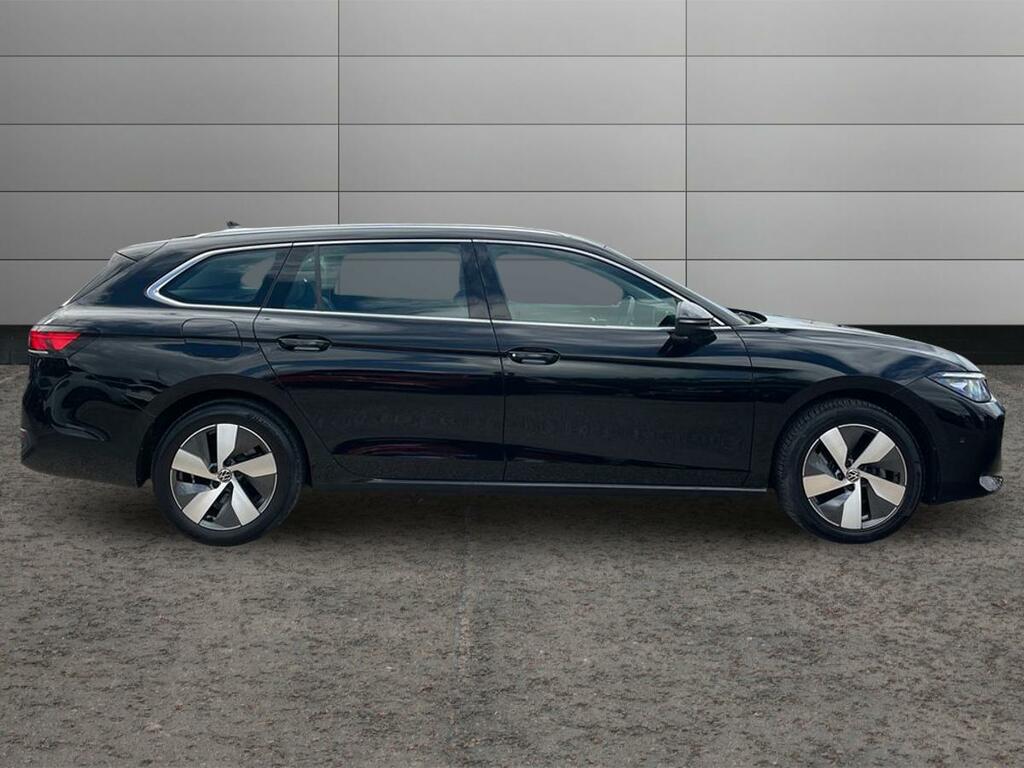 Volkswagen Passat 1.5 Etsi Life Dsg NA24EHR Black #4