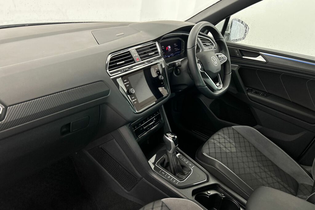 Volkswagen Tiguan 1.5 Tsi 150 R-line Dsg SW23ETA White #2