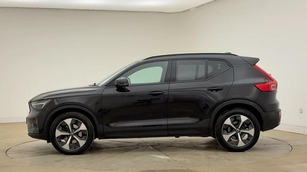 Volvo XC40 Plus, B3 Mild Hybrid, Dark RF25DWD Black #6