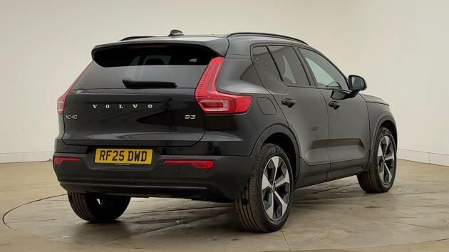 Volvo XC40 Plus, B3 Mild Hybrid, Dark RF25DWD Black #3