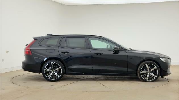 Volvo V60 Plus, B4 Mild Hybrid, Dark RJ25FFR Black #2