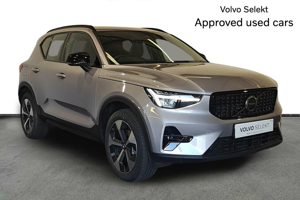 Volvo XC40 Plus, B3 Mild Hybrid, Dark Silver