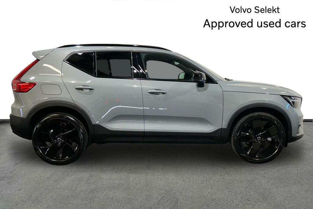 Volvo XC40 Black Edition Plus, B3 Mild Hybrid, SV26UNK Grey #4