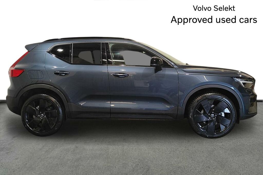 Volvo XC40 Black Edition Plus, B3 Mild Hybrid, SV26UNM Blue #4