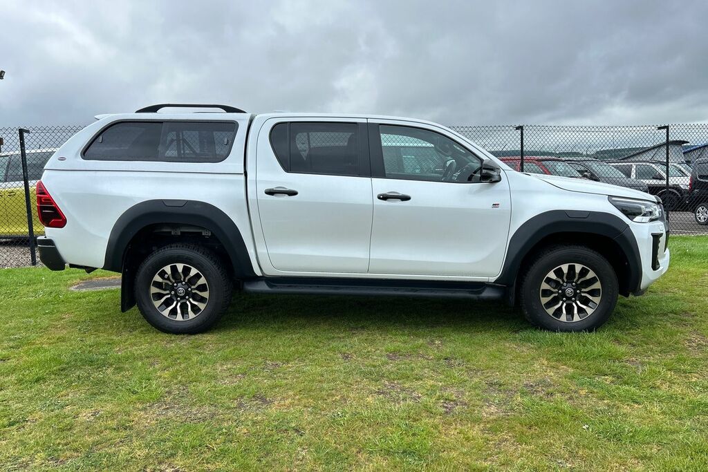Toyota HILUX Gr Sport D-4d 4Wd D White #4