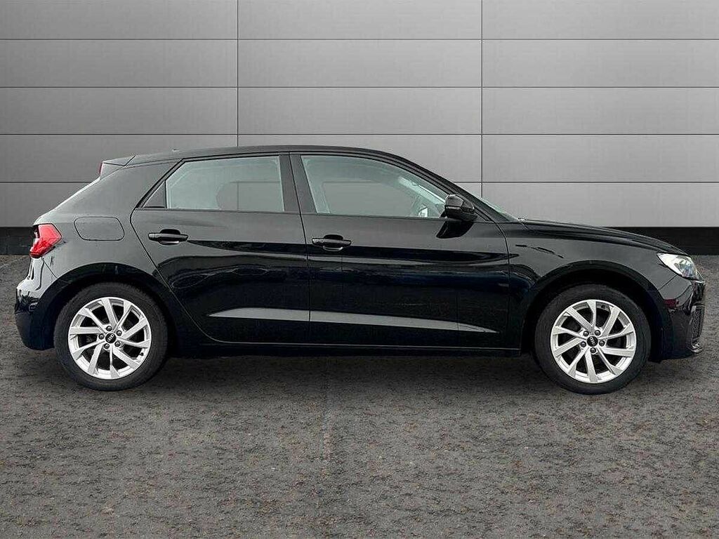 Audi A1 Sport 30 Tfsi 110 Ps 6-Speed ST22OKW Black #4