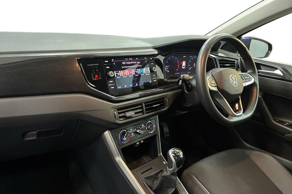 Volkswagen Polo 1.0 Tsi Life ST22ZDX #2