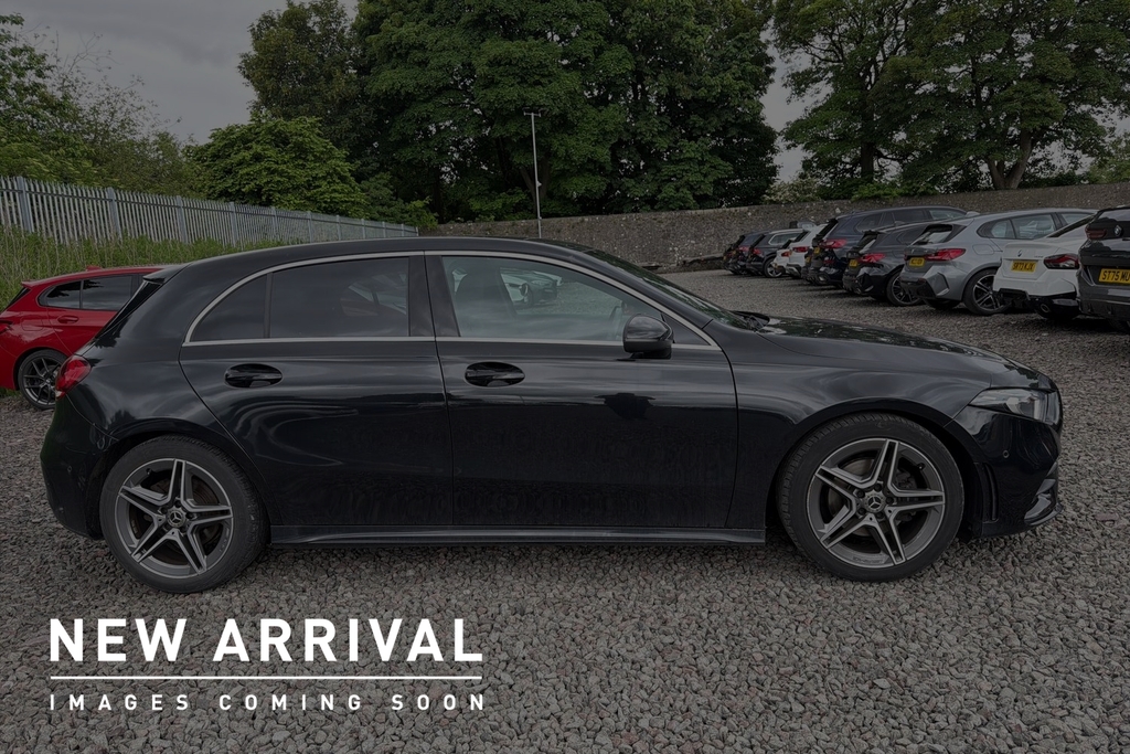 Mercedes-Benz A Class 1.3 A200 Amg Line Executive 7G-dct Euro 6 Ss SB69ZRO Black #4