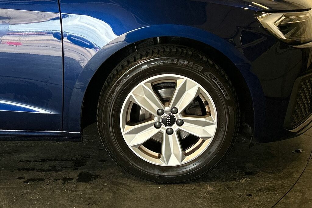 Audi A1 Technik 25 Tfsi 95 Ps 5-Speed SW23GXL Blue #5
