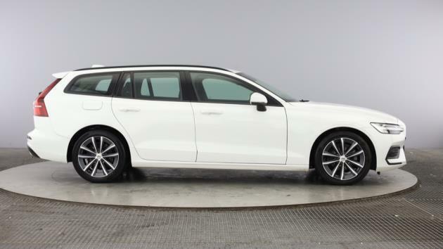 Volvo V60 Momentum, B3 Mild Hybrid DN22AJX White #2