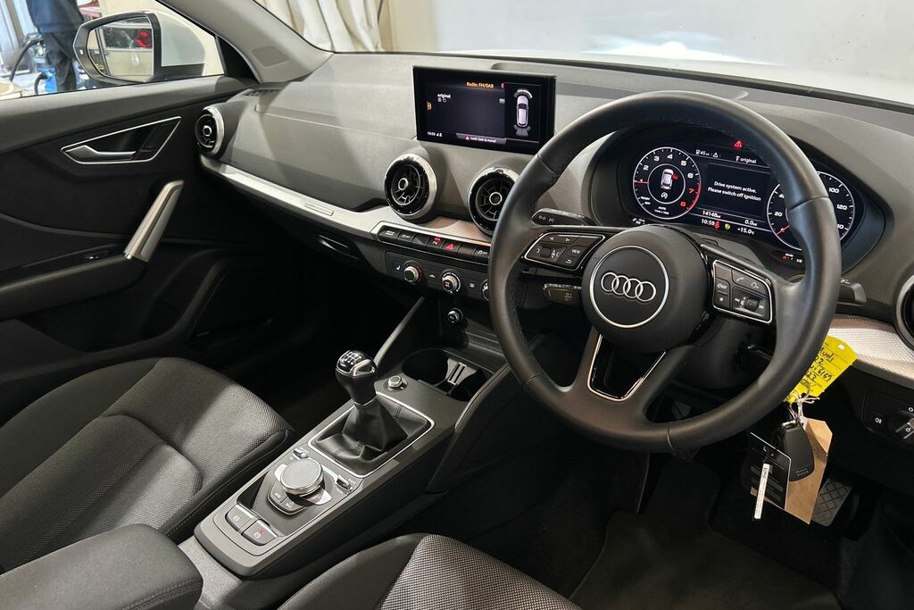 Audi Q2 Sport 30 Tfsi 110 Ps 6-Speed SW23VYV White #6