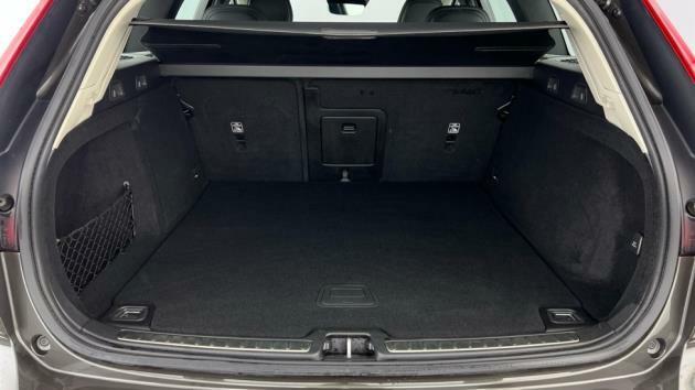 Volvo V60 Momentum, B3 Mild Hybrid WA22NFT Grey #5
