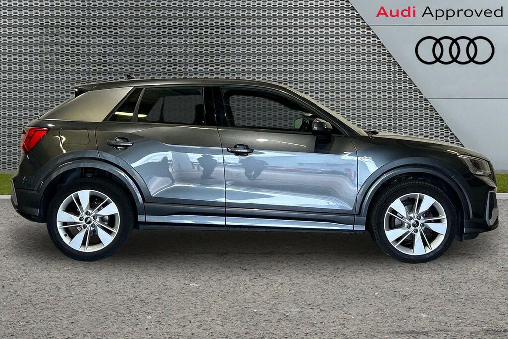 Audi Q2 S Line 35 Tfsi 150 Ps S Tronic SV22WPF Grey #4