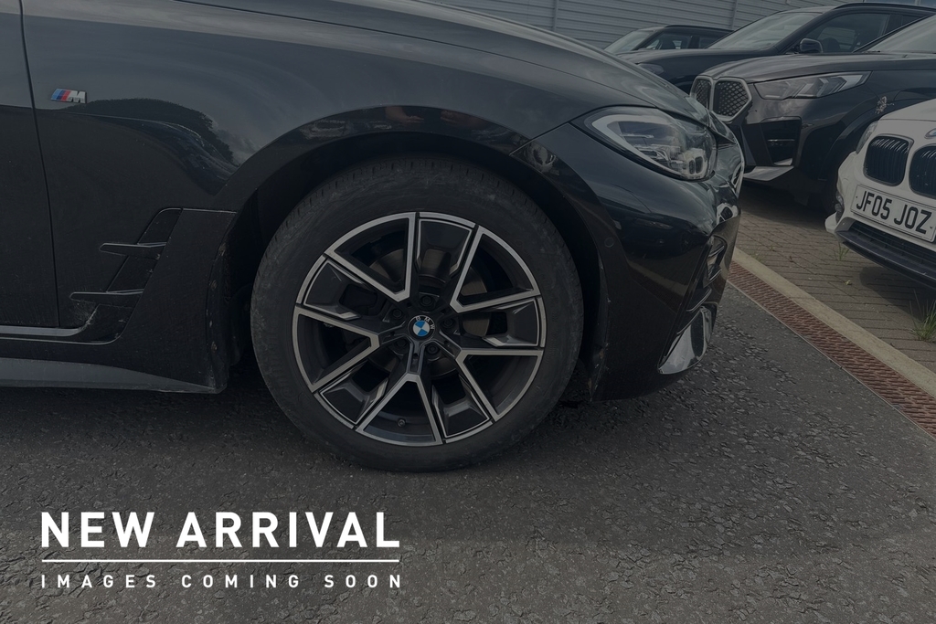 BMW 4 Series 2.0 420I M Sport Euro 6 Ss SH22HYX Black #4