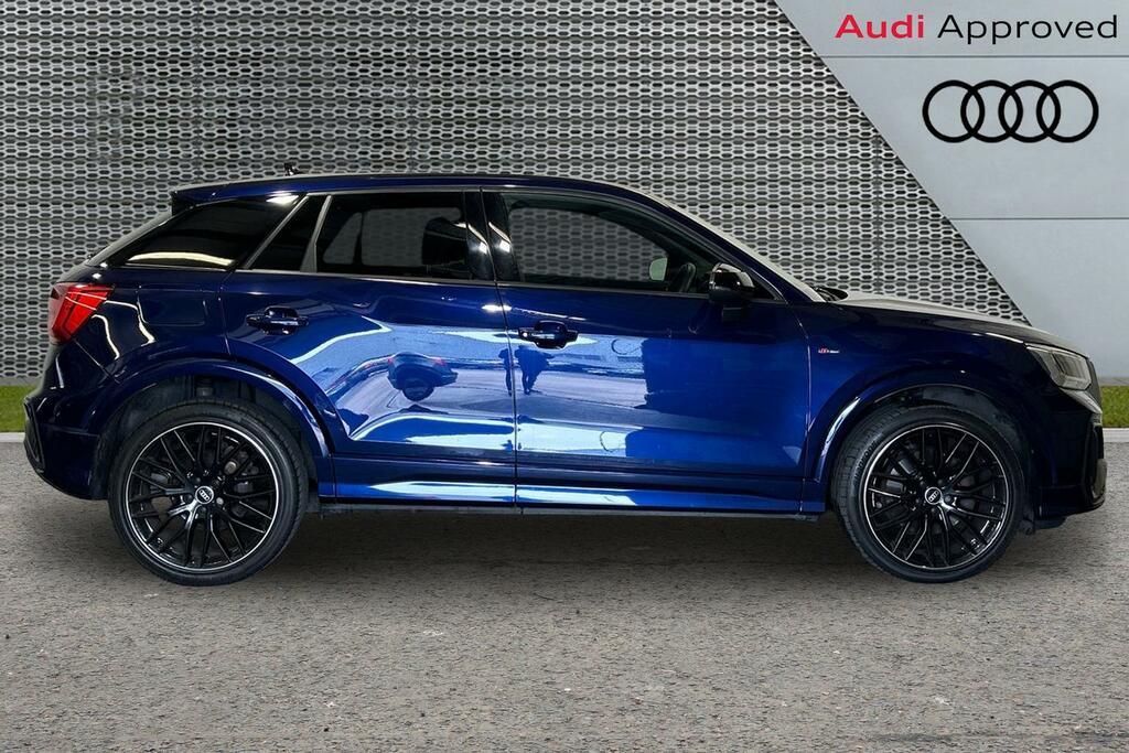 Audi Q2 Black Edition 35 Tfsi 150 Ps S Tronic SW23VZJ Blue #4