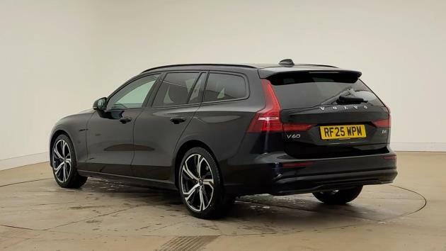 Volvo V60 Plus, B4 Mild Hybrid, Dark RF25WPM Black #3