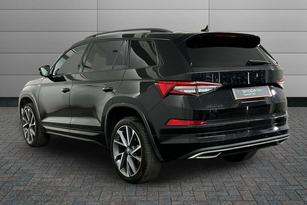 Skoda Kodiaq 2.0 Tdi 200 Sport Line 4X4 Dsg 7 Seat YB22SMV Black #3