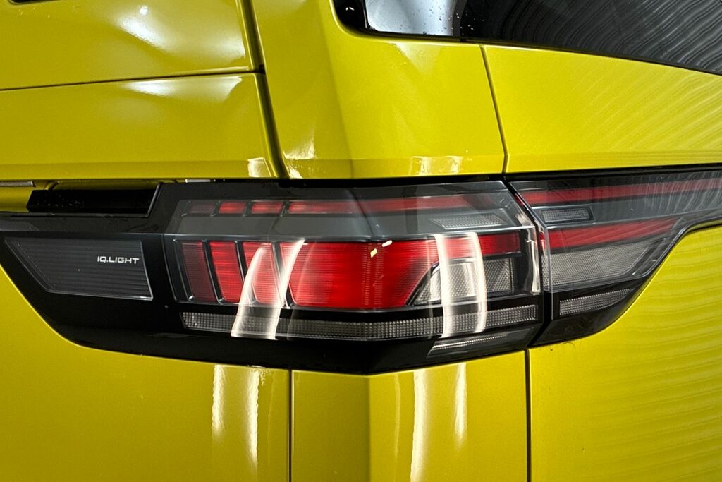Volkswagen ID.Buzz Id Buzz Life Silver #19