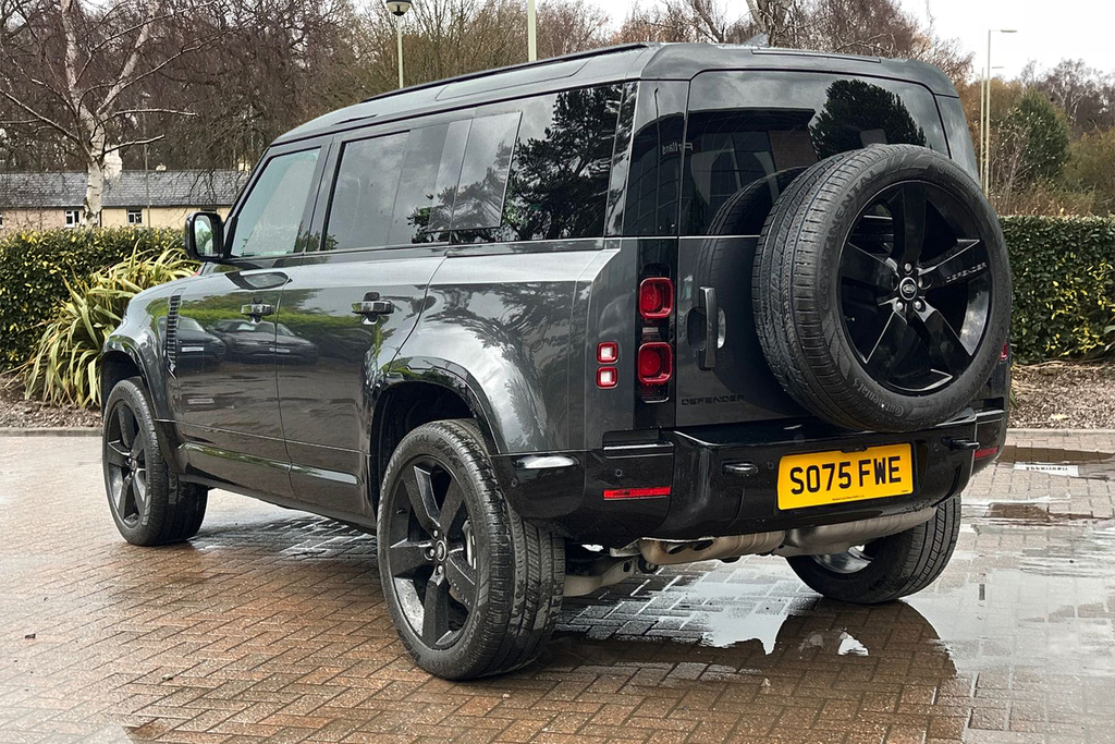 Land Rover Defender 110 D350 X-dynamic Hse SO75FWE Grey #2