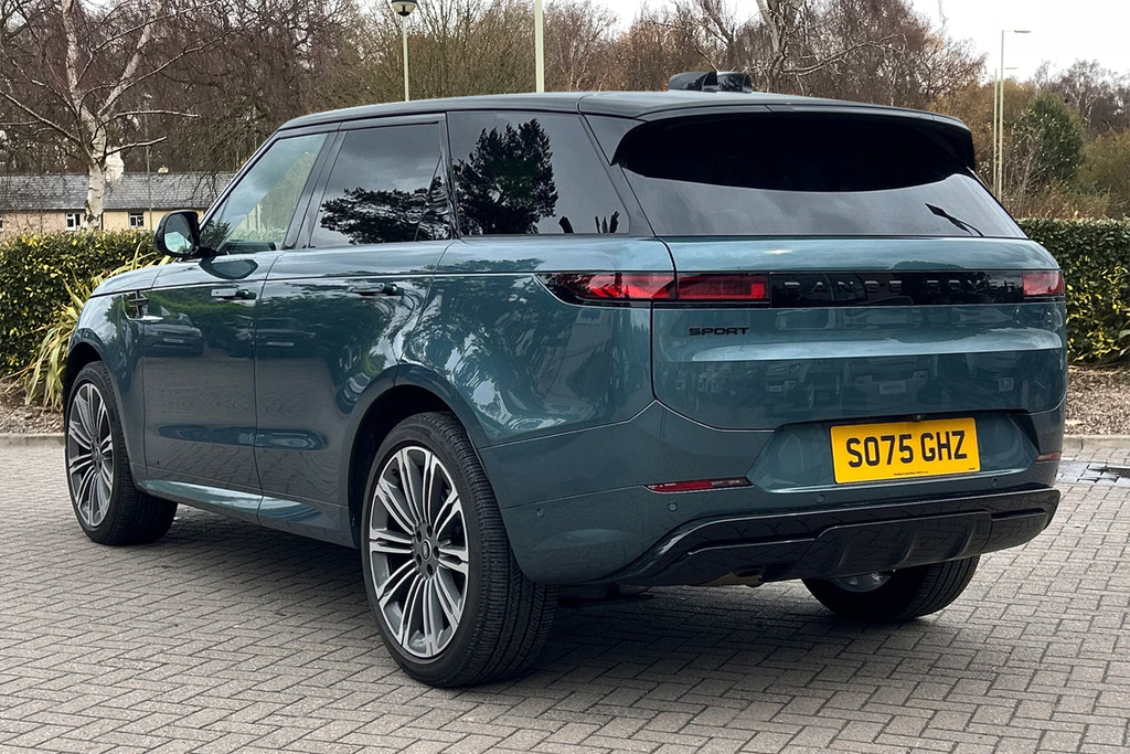 Land Rover Range Rover Sport D350 Autobiography Green #2