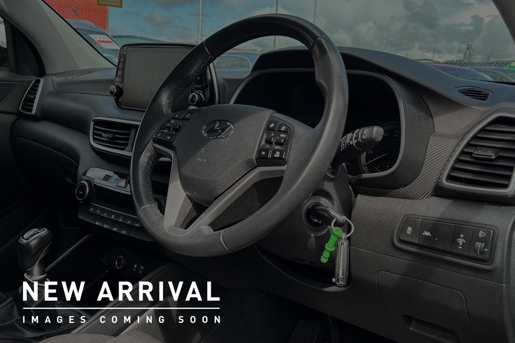 Hyundai Tucson 1.6 Gdi Se Nav Euro 6 Ss HJ70WXM White #2