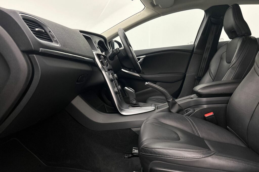 Volvo V40 Hatchback 2.0 Blue #22