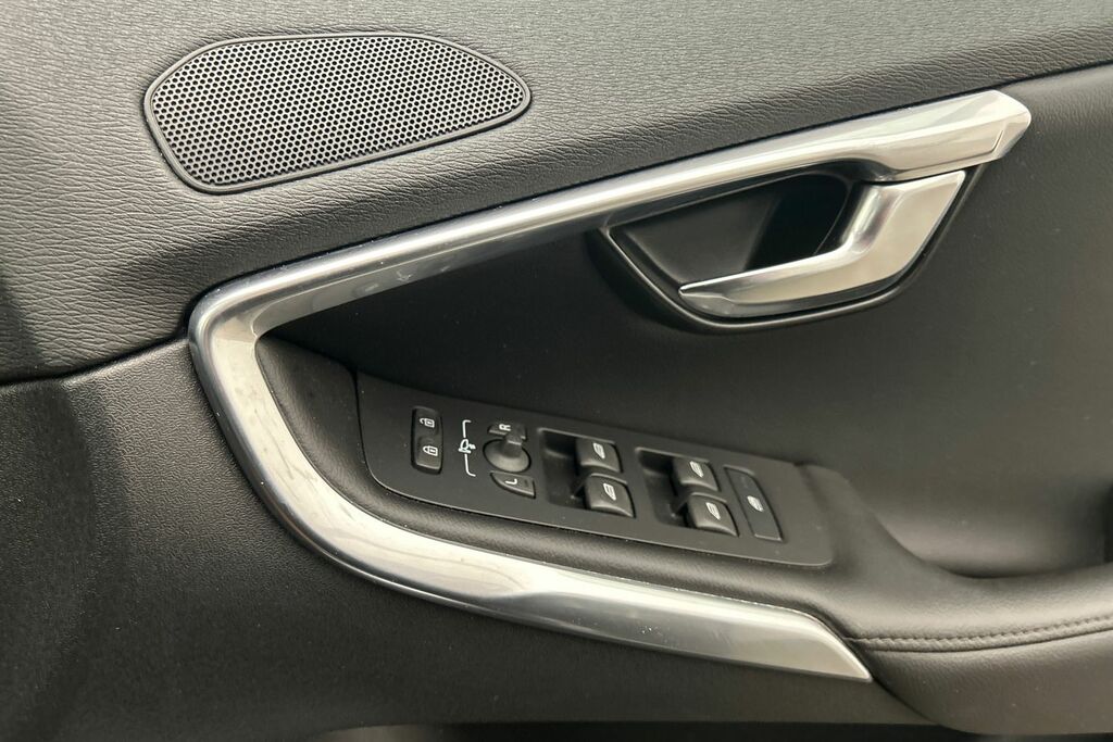 Volvo V40 Hatchback 2.0 Blue #23