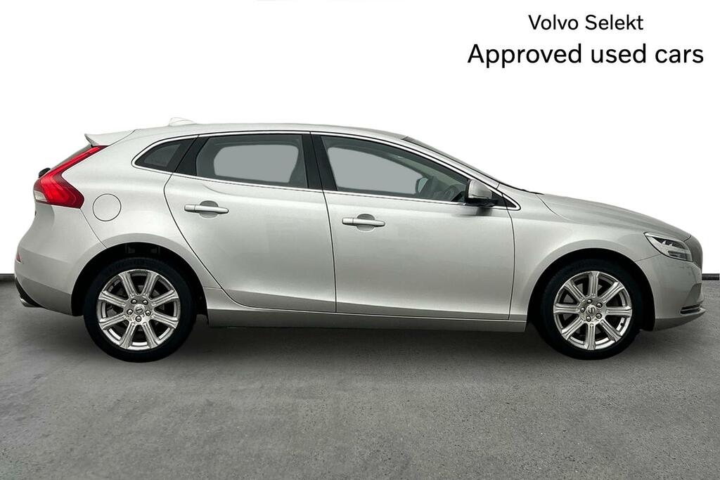 Volvo V40 T3 Inscription Silver #4
