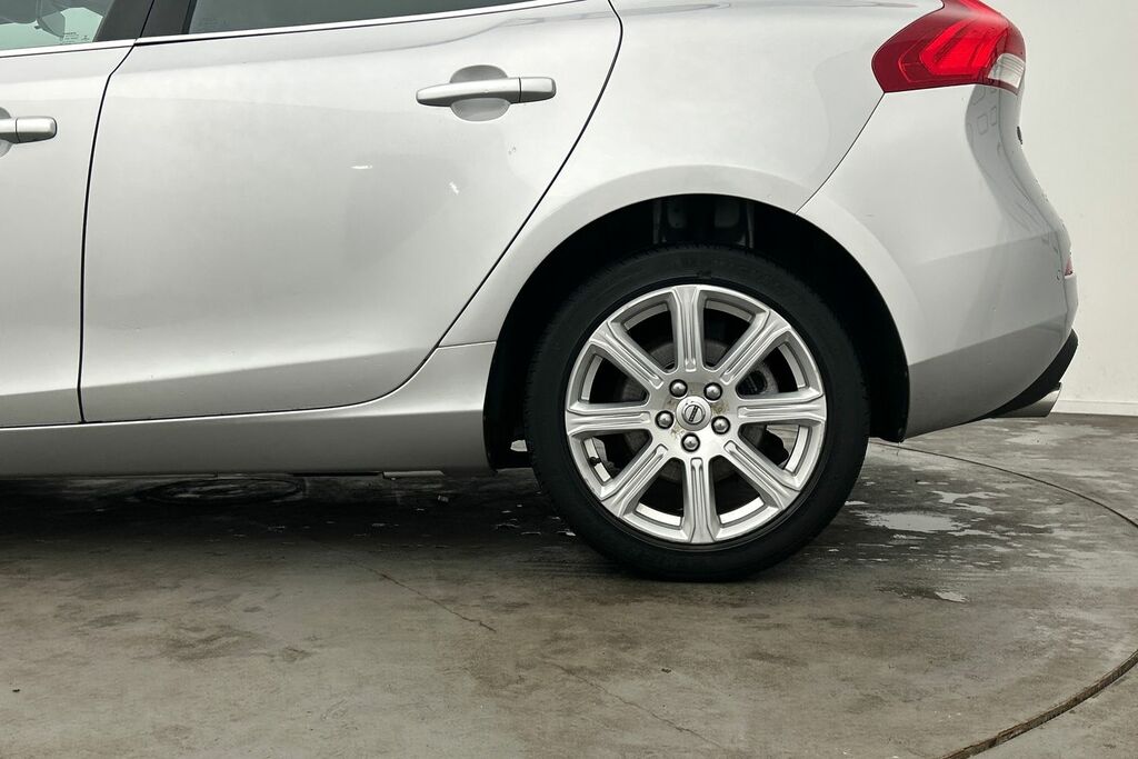 Volvo V40 T3 Inscription Silver #5