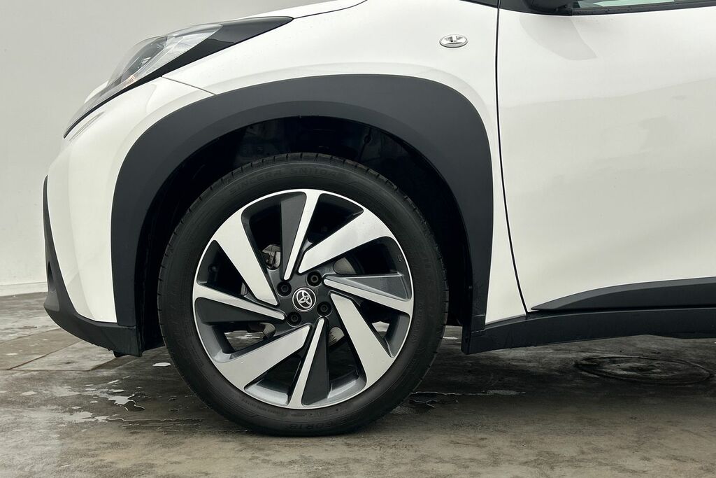 Toyota Aygo X 1.0 Vvt-i Edge SM74HLF White #5