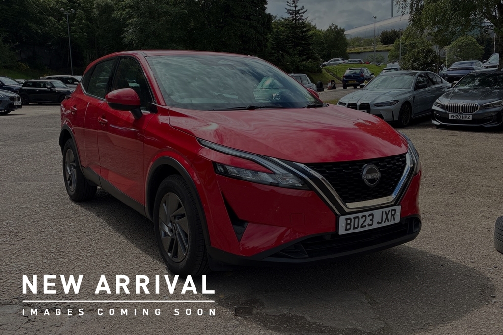 Nissan Qashqai 1.3 Dig-t Mhev Acenta Premium Suv Hybri Red
