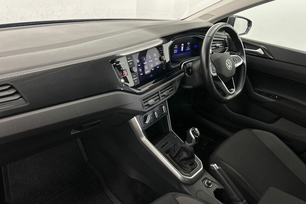 Volkswagen Polo 1.0 Tsi Life SW23GKK Grey #2