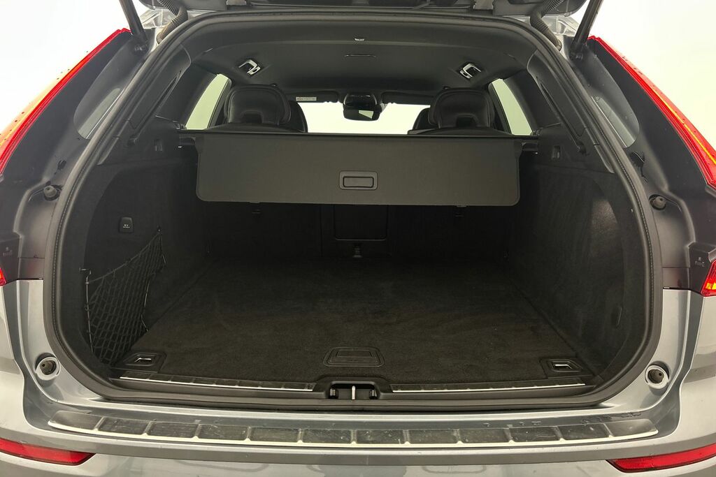 Volvo XC60 2.0 D5 Powerpulse R-design Suv Awd Red #8