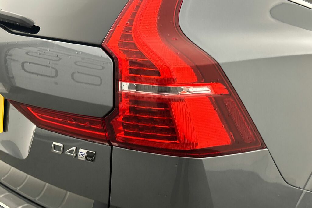 Volvo XC60 2.0 D5 Powerpulse R-design Suv Awd Red #26