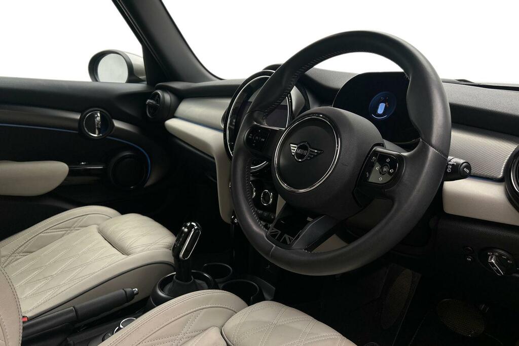 Mini Hatch 5-Door Cooper Exclusive SB23HXA Black #6