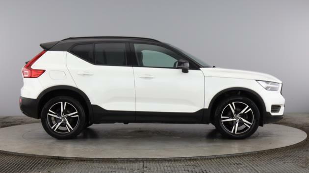 Volvo XC40 R-design, T3 ST22BEO White #2