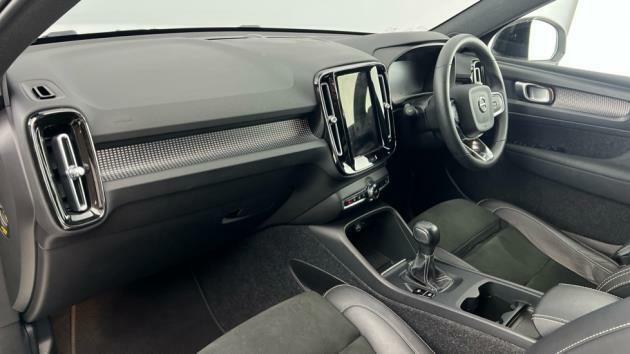 Volvo XC40 R-design, T3 ST22BEO White #6