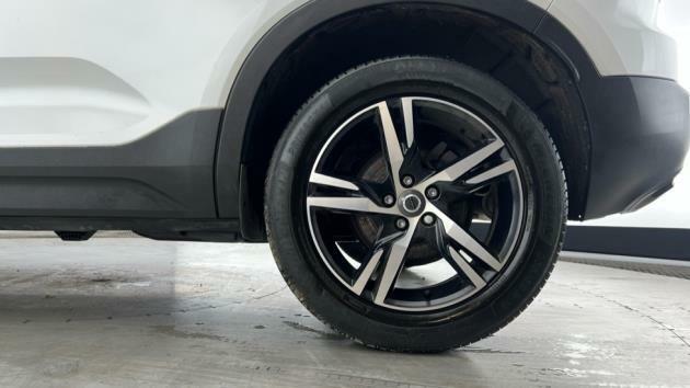 Volvo XC40 R-design, T3 ST22BEO White #4