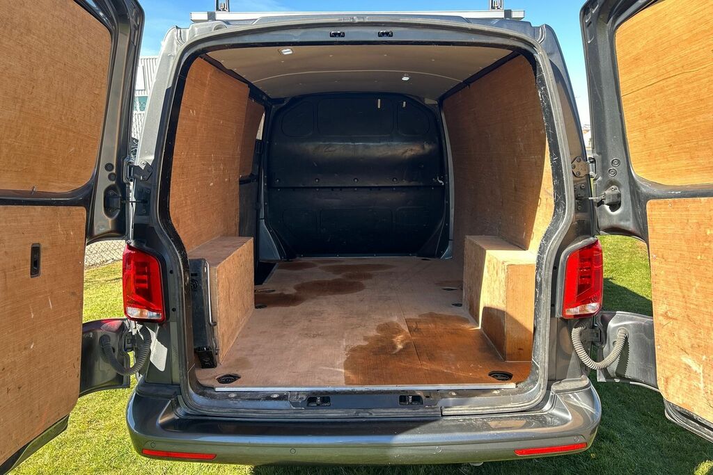 Volkswagen Transporter Panel Van 2.0 Tdi T28 Highline Fwd Swb Euro 6 Ss Grey #11