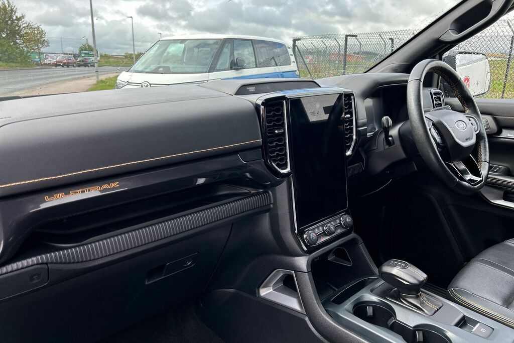 Ford Ranger Pick Up Double Cab Wildtrak 2.0 Ecoblue 205 Black #2