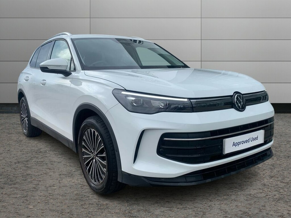 Volkswagen Tiguan 1.5 Etsi 150 Match Dsg White