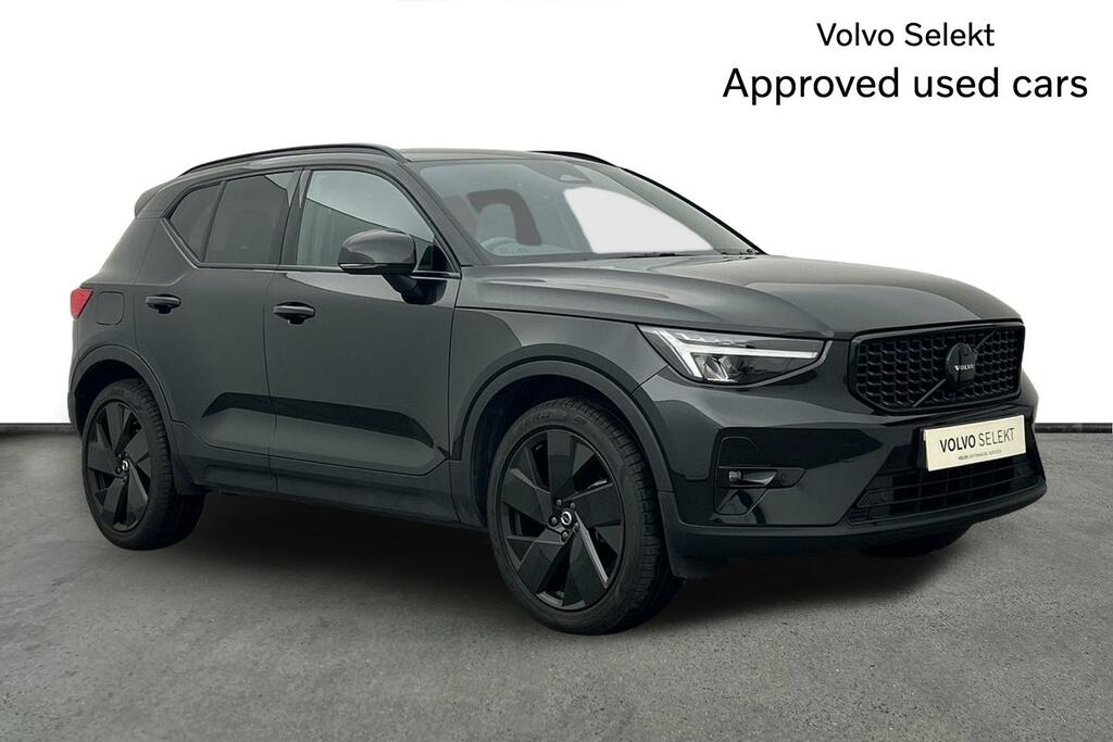 Volvo XC40 Black Edition Plus, B3 Mild Hybrid, Black